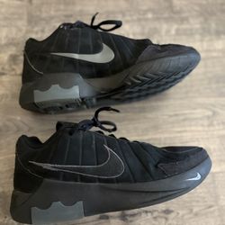 LeBron Witness 9  Basketball Shoes Black/Iron Grey/Black  Size M 9.5 / W 11
