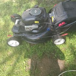 22in. Craftsman Selfpro With Bag