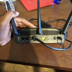 Netgear AC2000 Smart WiFi Routet