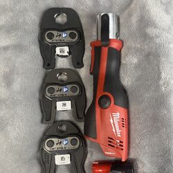 Milwuakee M12 12V Lithium Ion FORCE LOGIC Cordless Press Tool Kit (3) Jaws Included And 1.5ah Battery 