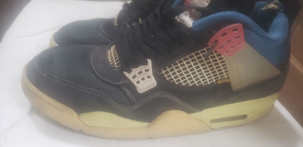 JORDAN 4