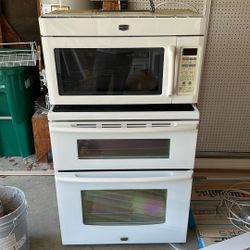 Maytag Stove And Microwave 