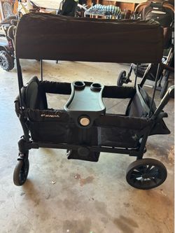 Black toddler wagon seats 2 with footrest