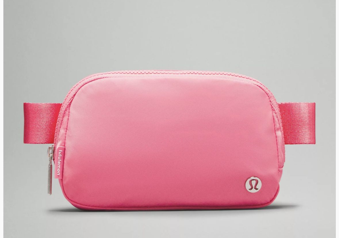New Lululemon Belt Bag Sakura Pink