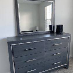 Ashley Furniture Home Store Dresser With Mirror