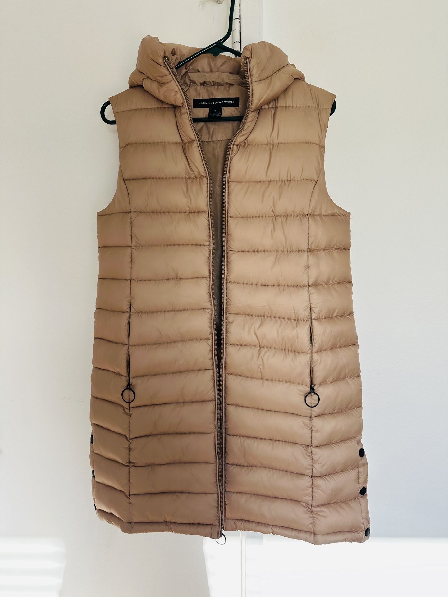 French Connection Tan Puffer long Vest. Women’s Size S