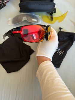 Great sunglasses with 3 different frames you could change
