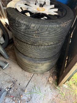 2019 Polaris slingshot Set of 3 Tires with Black Rims
