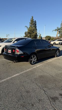 2005 Lexus IS 300