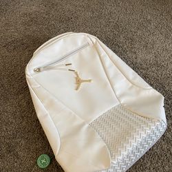 JORDAN BACKPACK 🎒 WHITE GOLD LOGO WITH STOCK X TAG