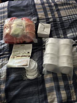 DIY Chicken Feeder Kit - Brand New