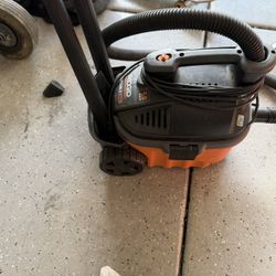 Rigid 4 Gallon Shop Vac 