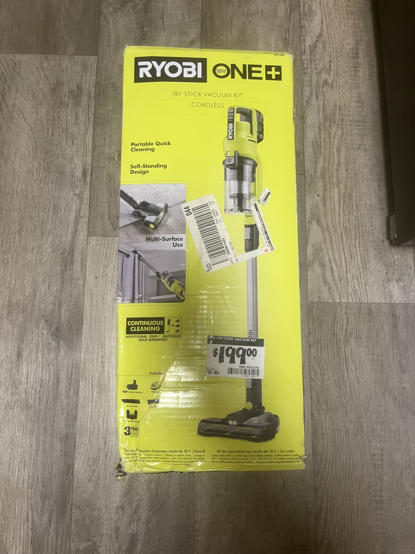 RYOBI VACUUM WITH 4Ah BATTERY AND CHARGER