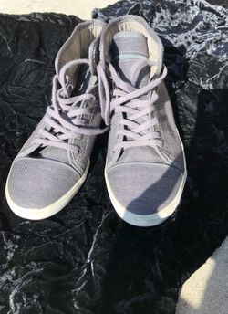 Vans shoes. Size 6.