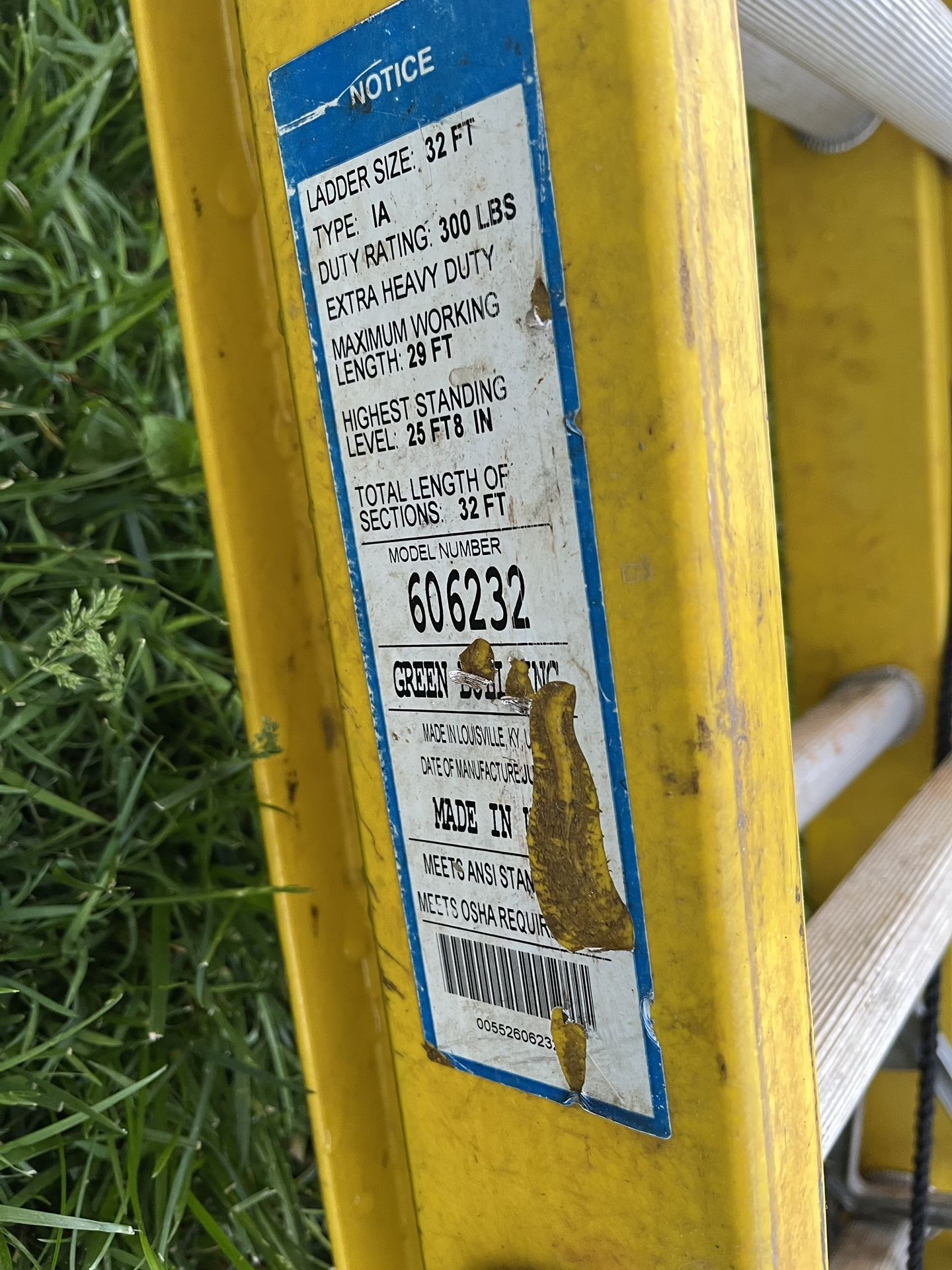 30 FOOT FIBERGLASS LADDER