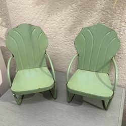 PLEASE READ POST $40 for the set of 2 Vintage Clam Shell Style Metal DOLL Lawn Chairs.  Measures 8” tall.  Color - Green.  Please pickup in the area o