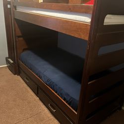 Solid Wood Bunkbeds