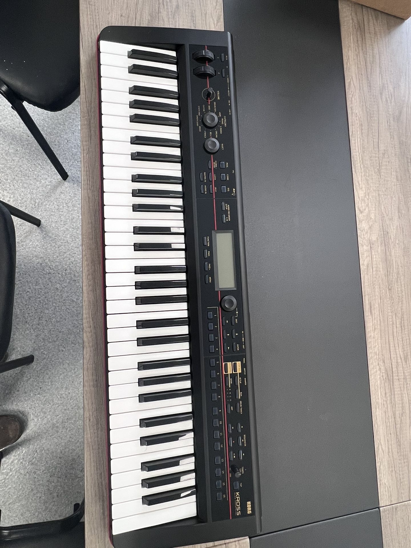 Korg Cross Music Workstation 61 key