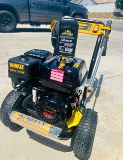 Dewalt 3600 psi honda pressure washer