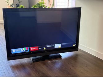 46" Vizio TV