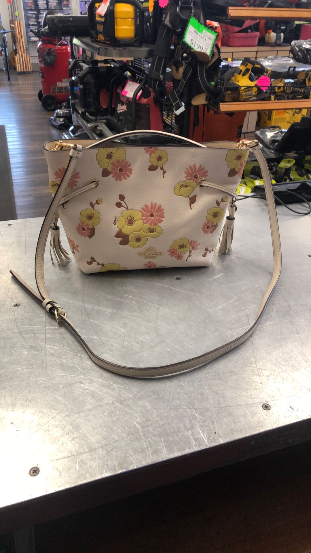 96091 Coach Andy Floral Design Crossbody And Wristlet 587102