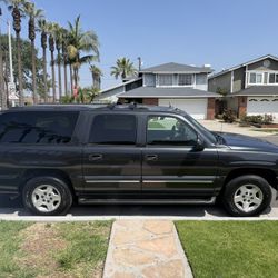 2004 Chevrolet Suburban