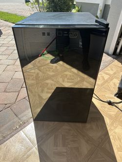 Avanti Wine Chiller