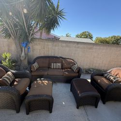 5-Piece Wicker Outdoor Sofa Set with Ottomans