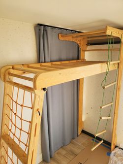 Kids indoor jungle gym