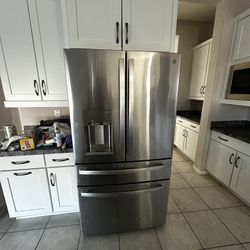 GE 4 Door French Door Refrigerator