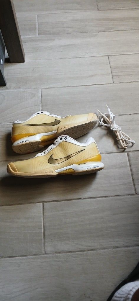 Nike Roger Federer RF 2009 Wimbledon Zoom Vapor Tour Uniqlo