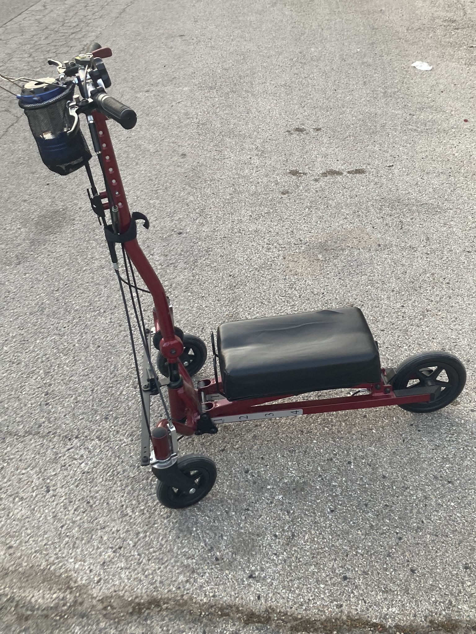 Push Leg Scooter