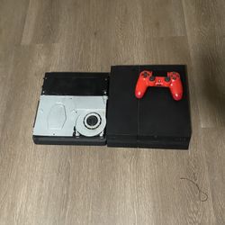 2 PS4 And Controller 