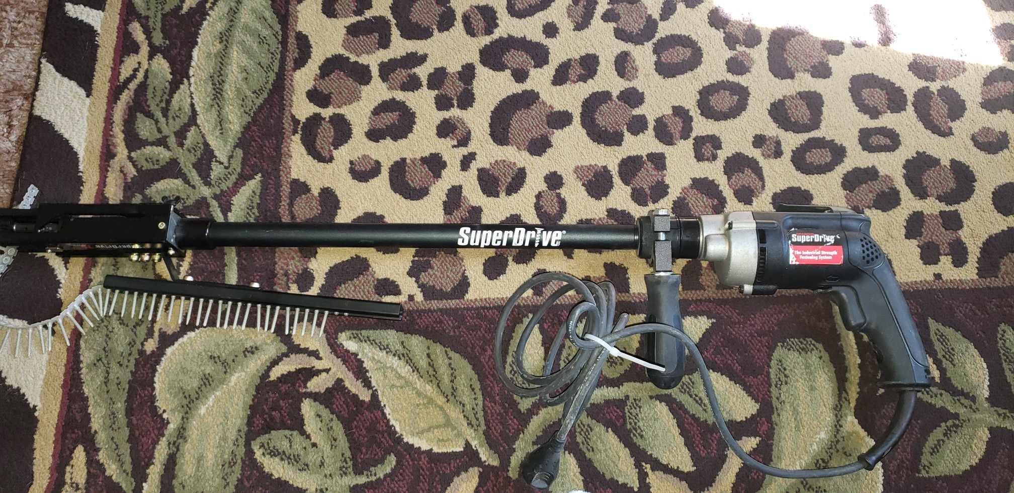 2 Screw guns
