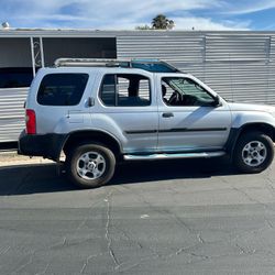 Nissan SUV 2001
