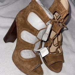Vince Camuto Size 10 Shoes 