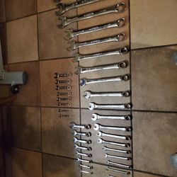 Husky Polished Chrome Pro 12 Pt 1/4 To 1 1/2 And 2 Sets Of Stubby Metric And Standard. New