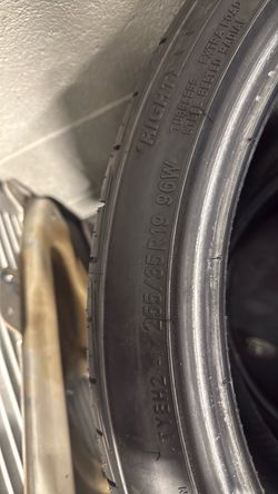 255/35r19