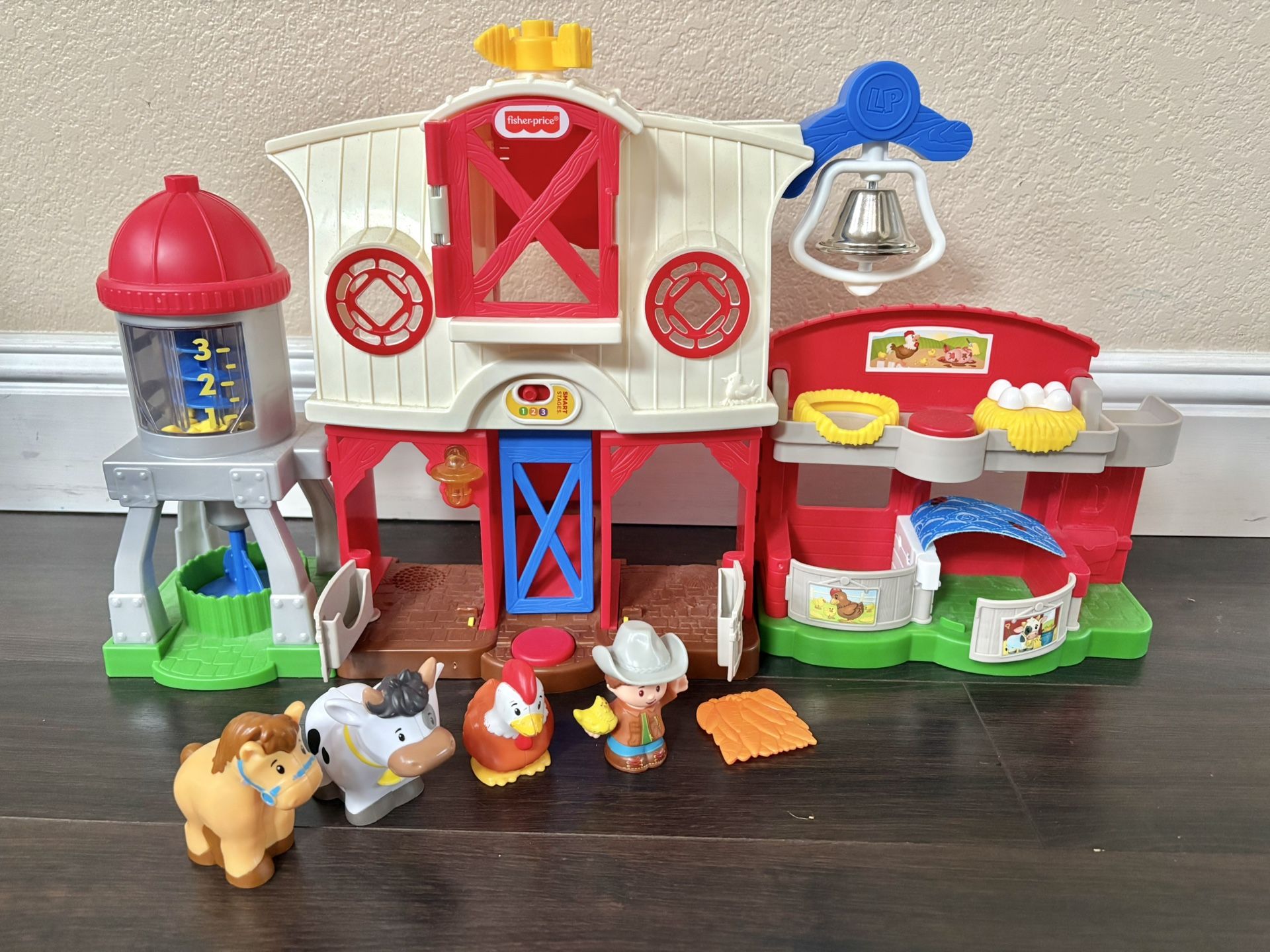 Farmhouse Toy - Makes Sound - $10 Gently Used 