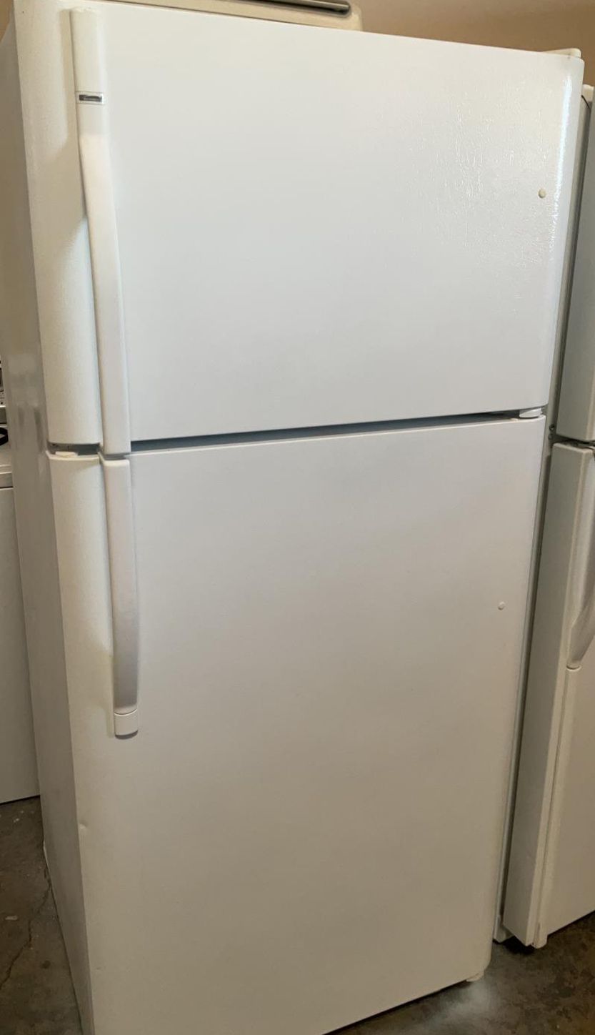 Kenmore Top Mount White Refrigerator