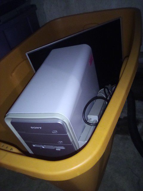 Sony Desktop Computer 