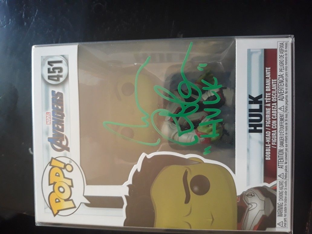 Hulk funko pop signed by mark ruffalo