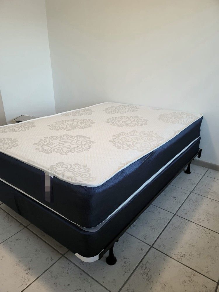 NEW FULL-SIZE MATTRESS AND BOX SPRING π€