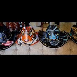 Colección De Sombreros Decorados A Mano 