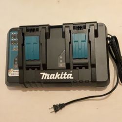 Brand New Makita 18 Volts Double Port Fast Charger.       100 Firm on Price.       100 Firme en Precio.