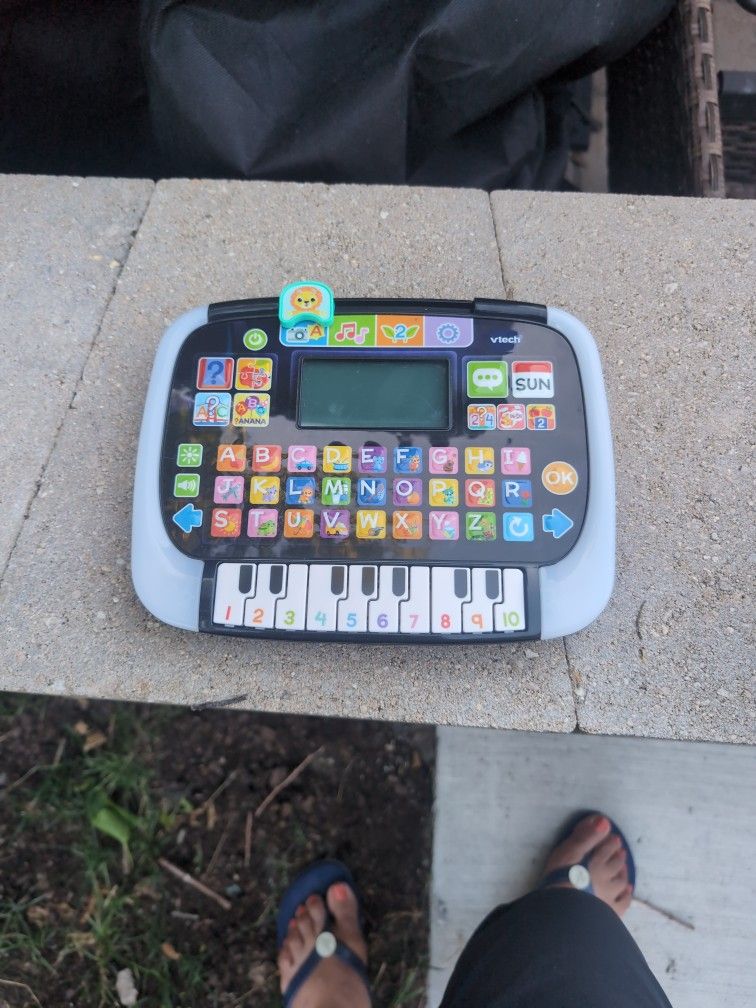 Kids Computer Piano Learning Toys VTech