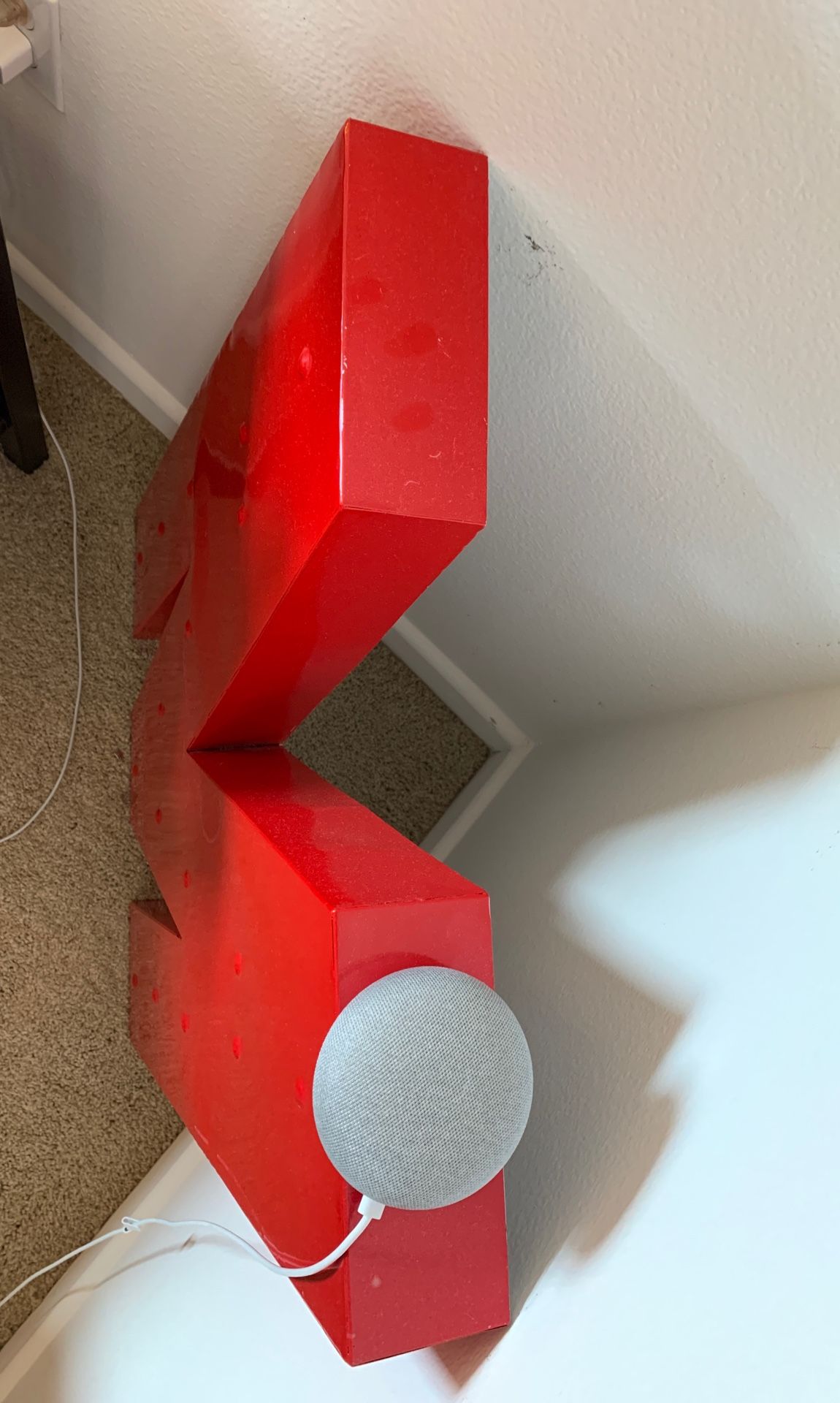 Decorative M