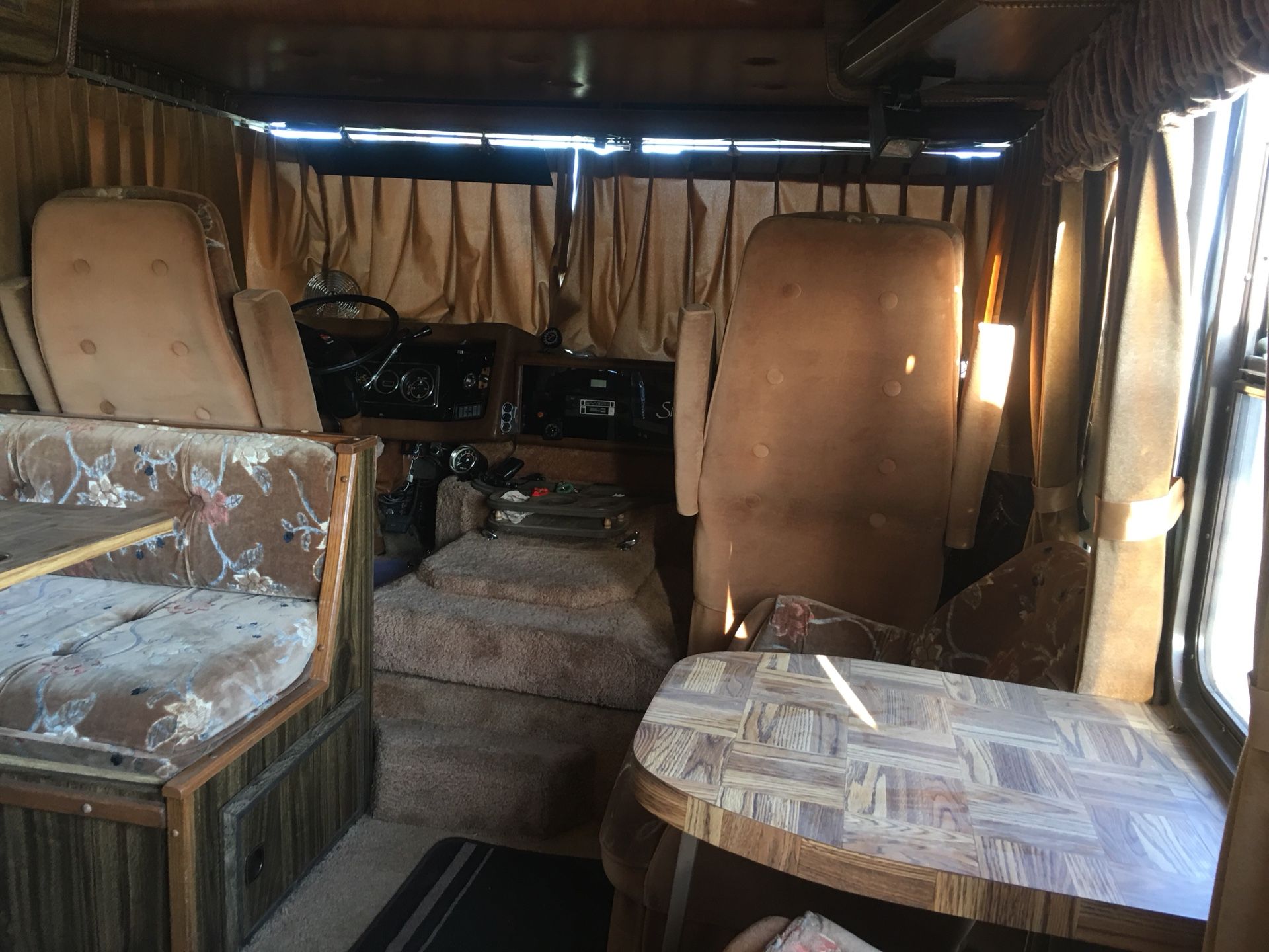 1984 Suncrest RV diesel for Sale in Clovis, CA - OfferUp