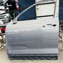 Kia Telluride 2020-2024 Left Driver Side Front Door Oem