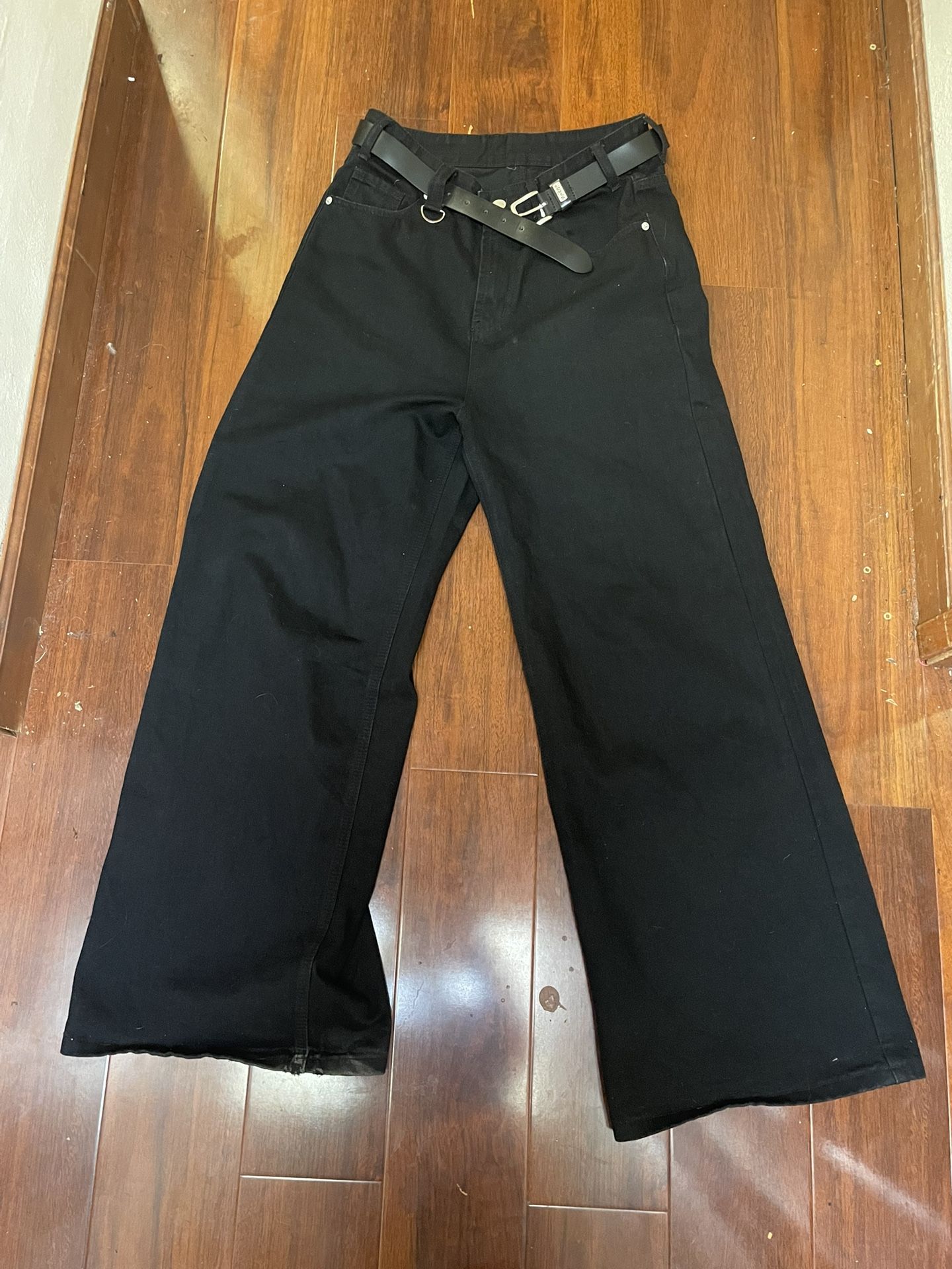 Black Baggy Jeans